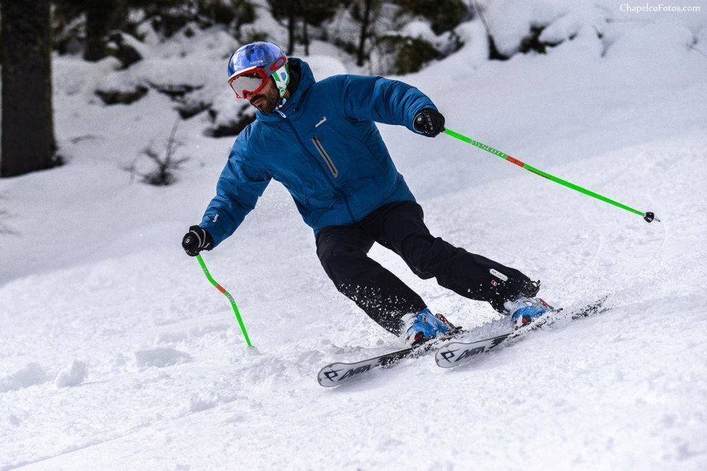 Casi 5000 personas disfrutaron la apertura de Chapelco, con una jornada de esquí libre y solidario